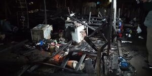 Tragedia familiar: casa quedó reducida a cenizas, se salvó imagen de la Rosa Mística