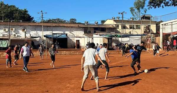 La Nación / Personas privadas de libertad participan de actividades deportivas y recreativas