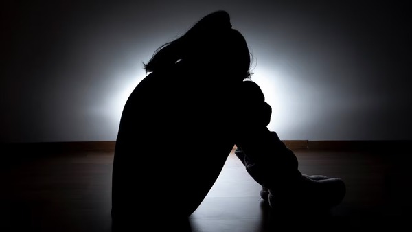Por abusar de dos hermanitas, hombre pasará 28 años en prisión - trece