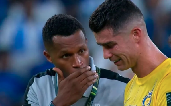 Versus / Cristiano Ronaldo acaba en llanto tras perder final copera en Arabia