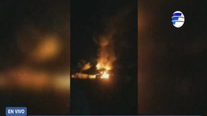 Incendio redujo a cenizas la casa de una humilde familia en Luque - Noticias Paraguay