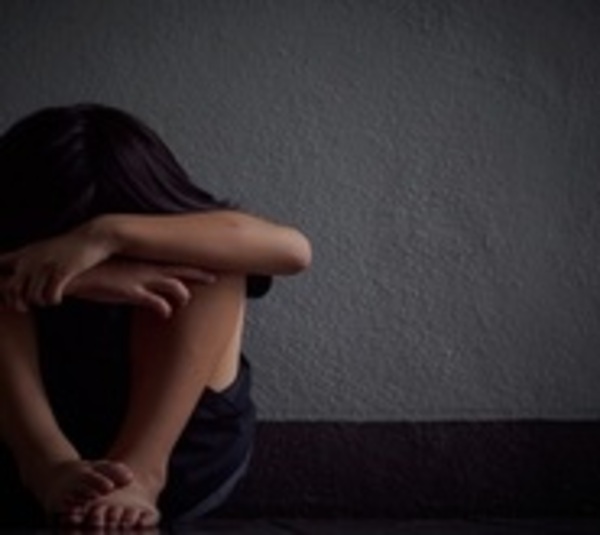 28 años de cárcel para hombre que abusaba de sus dos hermanitas - Paraguay.com