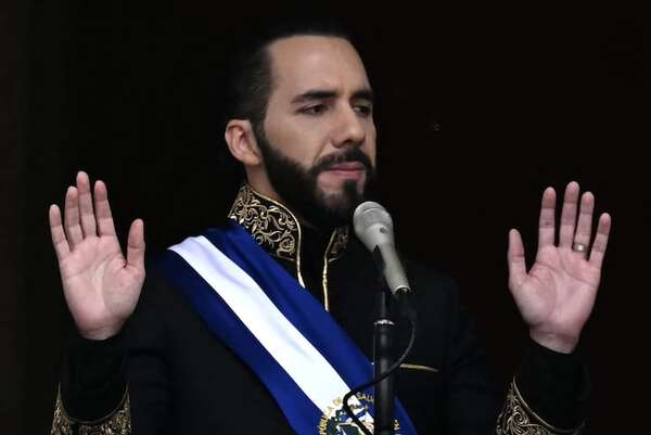 El presidente Bukele pide a salvadoreños jurar lealtad a sus decisiones sin quejas - Mundo - ABC Color