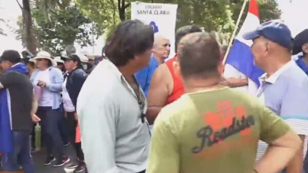 Jubilados anuncian protestas frente a Caja Central del IPS