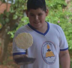 Colegio de Luque se hizo viral por enseñar cocina, electricidad y otras tareas domésticas sus alumnos - Nacionales - ABC Color