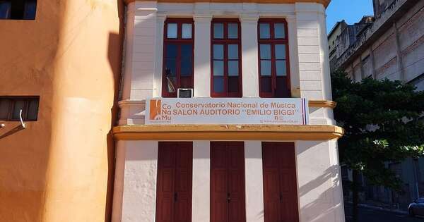 La Nación / Conamu exige administrar el auditorio “Emilio Biggi”