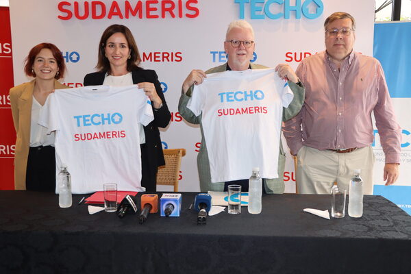Sudameris y TECHO firman alianza por un Paraguay sin pobreza - Revista PLUS