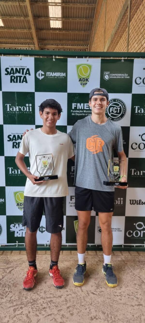 Alex Santino Nuñez es campeón en torneo junior de Bolivia