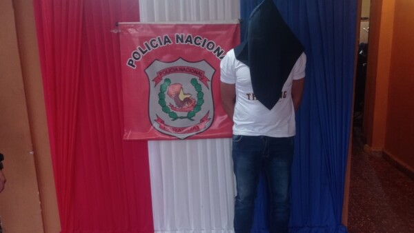 Detienen a un padrastro por supuesto abuso sexual a trillizas