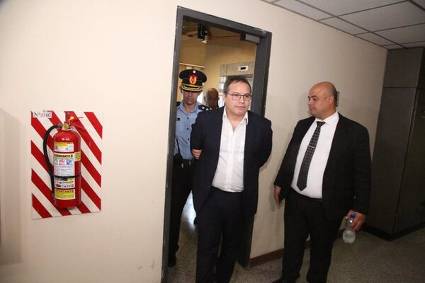 Fijan fecha para juicio oral a periodista por acoso sexual - ADN Digital