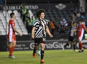 Libertad vs. Gral. Caballero JLM: El Gumarelo recupera la ventaja y va por el tricampeonato - Libertad - ABC Color