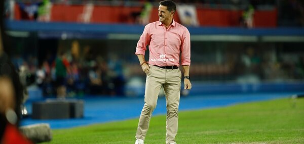 Versus / Manolo "explota" y dijo que Cerro fue devorado por la ansiedad y "el miedo a ganar"