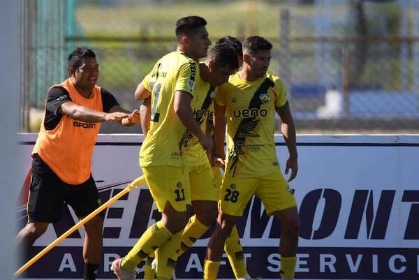 Intermedia: Vuelo seguro del “Canario” - Fútbol de Ascenso de Paraguay - ABC Color