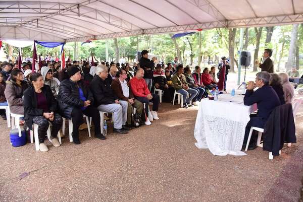 Repudian por “fraudulento” el último acuerdo sobre Itaipú - Economía - ABC Color
