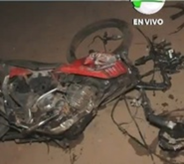 Motociclista muere tras presunta carrera clandestina en Limpio - Paraguay.com