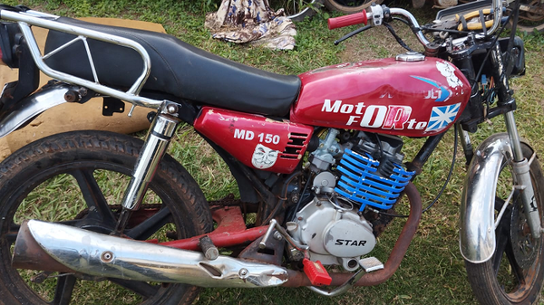 Motociclista pierde control en estado etílico, y aprehendido por exposición al tránsito terrestre - Noticiero Paraguay