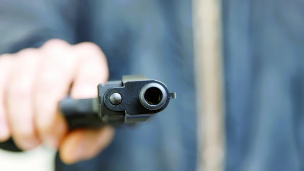 Joven recibe disparo en la cabeza en Coronel Oviedo - Noticiero Paraguay