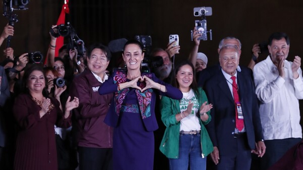 Santiago Peña felicita a Sheinbaum, la primera mujer presidenta en México