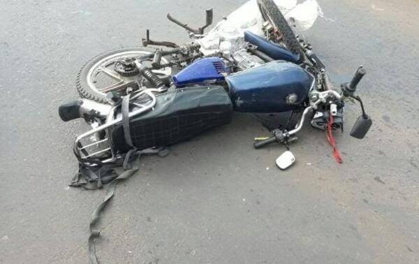 Motociclista chocó en supuesta carrera clandestina y ñanderejaite