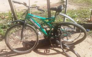 Ciclista abandonado tras accidente en la ruta Luque - San Ber •