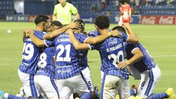 Sol mide a la V y Ortigoza dice adiós