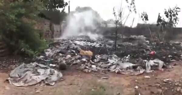 Diario HOY | Incendio consumió depósito de materiales reciclables en Tablada Nueva y culpan a “chespis”