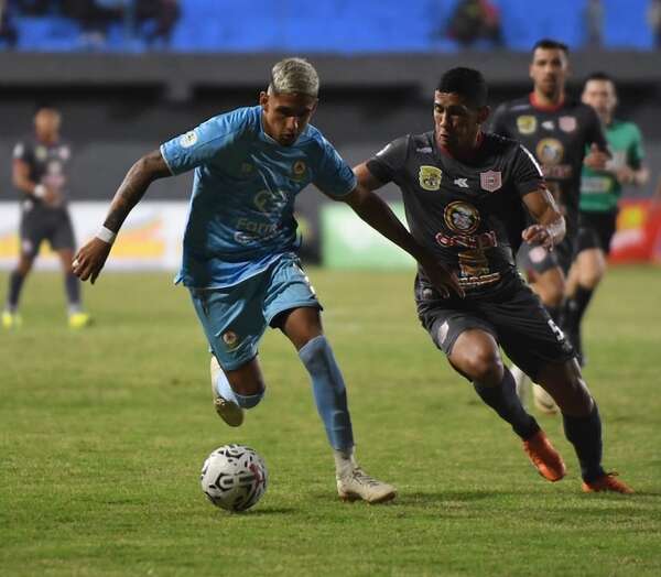 Intermedia: Resistencia cumple en su casa - Fútbol de Ascenso de Paraguay - ABC Color