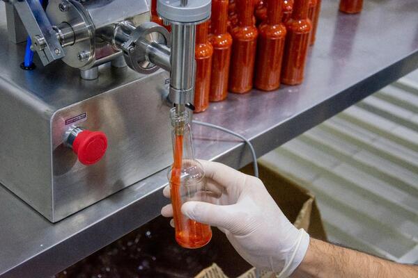 Lavarían dinero del narcotráfico en la cárcel de Emboscada a través de fábrica de picante