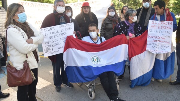 Asegurados con cáncer sin cobertura de centellografía