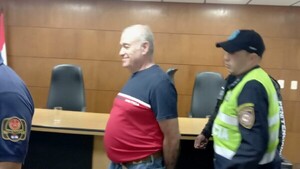 Dos recusaciones frenan el juicio por los cheques a RGD