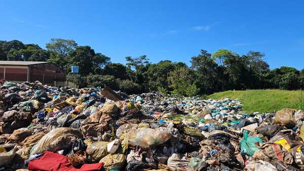 Vertedero de basura de Mallorquín está en deplorables condiciones por desidia municipal - La Clave
