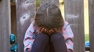 Niña de 10 años relata que fue víctima de abusos por parte de su abuelastro