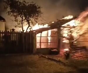 Un hombre es sindicado de incendiar la vivienda de su pareja en Caaguazú