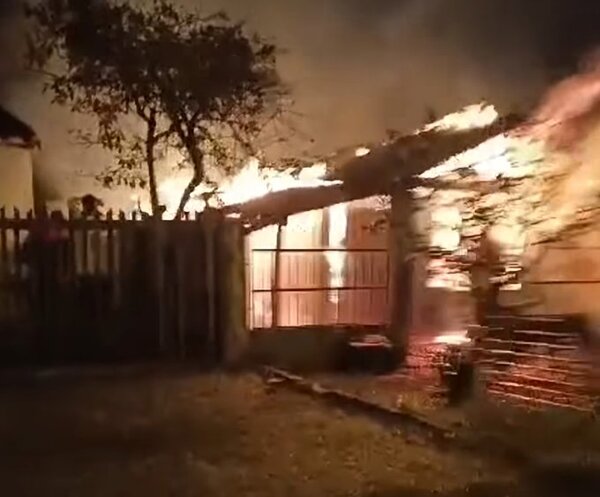 Un hombre es sindicado de incendiar la vivienda de su pareja en Caaguazú