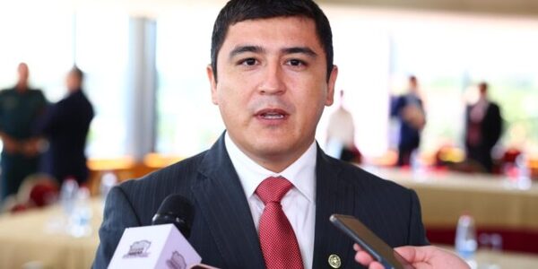Senador expulsado de Cruzada Nacional pide a Payo que “se calme”