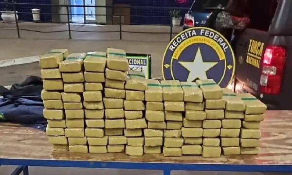 Incautan 366 kilos de marihuana arrojados desde el Puente de la Amistad – Prensa 5