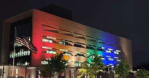 Diario HOY | Orgullo Gay: Embajada de EE.UU. se ilumina con colores del arcoíris