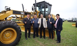 Marcelo Soto participó de entrega de maquinarias de Itaipú a los 17 departamentos - OviedoPress