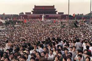 Una imagen icónica pos masacre y la posterior censura: Tiananmen 35 años después - Mundo - ABC Color