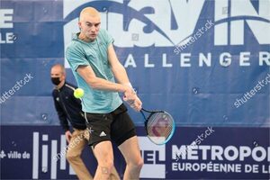 El alemán Squire elimina en primera ronda a Dani Vallejo