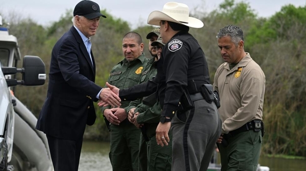 Joe Biden ordenó el cierre temporal de la frontera con México ante el creciente número de migrantes - ADN Digital