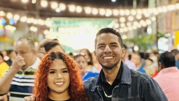 Asesinan a tiros a un influencer y a su esposa en un circo de Ecuador