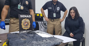SENAD detuvo a “mula” que pretendía viajar con casi 5 kilos de cocaína