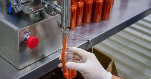 La Nación / Reos seguirán preparando salsa picante mientras investigan de dónde provienen los fondos