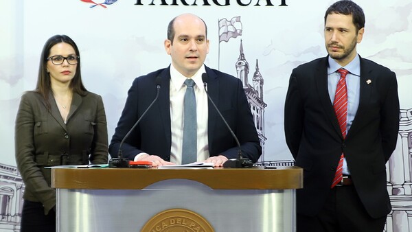 Gobierno presenta proyecto que fusiona Dinavisa e INAN para ahorrar recursos