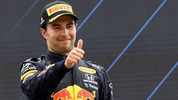 El mexicano Sergio Pérez renueva hasta 2026 con el equipo Red Bull