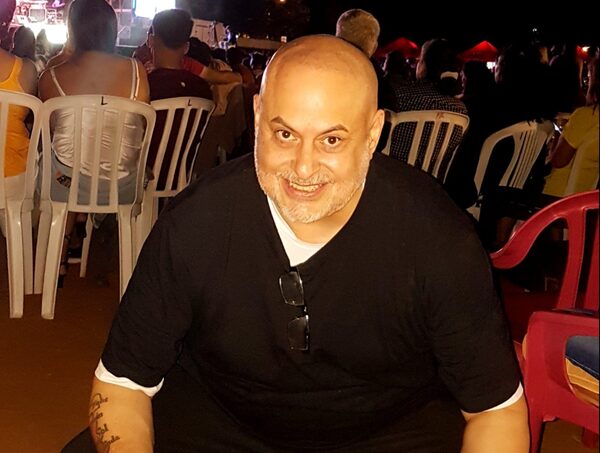 Paraguayo Cubas aclara que José Oviedo sigue afiliado a Cruzada Nacional · Radio Monumental 1080 AM