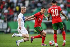 Portugal gana con aviso de Finlandia - Fútbol Internacional - ABC Color