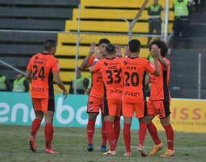 Bernay prepara el último partido y la pretemporada de Nacional · Radio Monumental 1080 AM