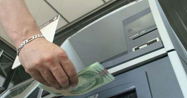 La Nación / Reajuste del salario debe ser del 25 % para combatir la inflación, según central obrera